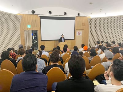 全国各地で講演を続ける小林氏